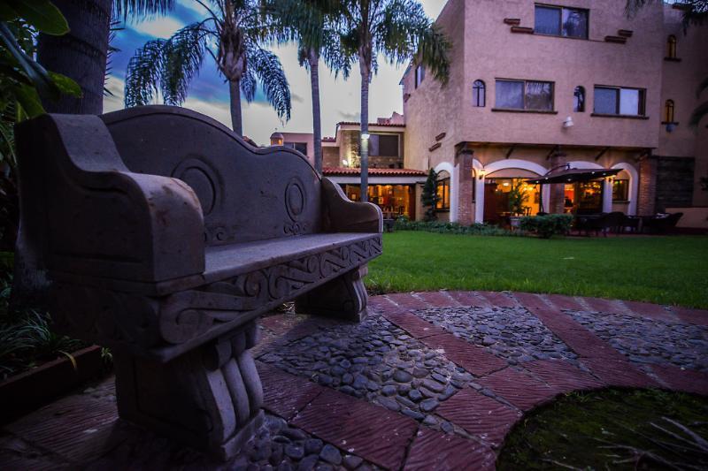 Hotel La Mansion Del Sol Guadalajara Exterior photo